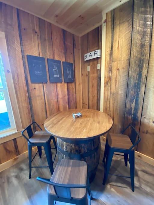 The Llaguna Lodge - New Cabin, Sleeps 10, Fire Pit, Hot Tub, In Blue Ridge , Ga Exterior photo