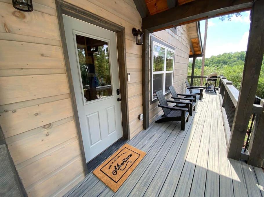 The Llaguna Lodge - New Cabin, Sleeps 10, Fire Pit, Hot Tub, In Blue Ridge , Ga Exterior photo